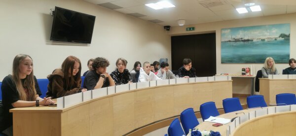 Įvyko susitikimas su Neringoje gyvenančiu jaunimu iš Ukrainos