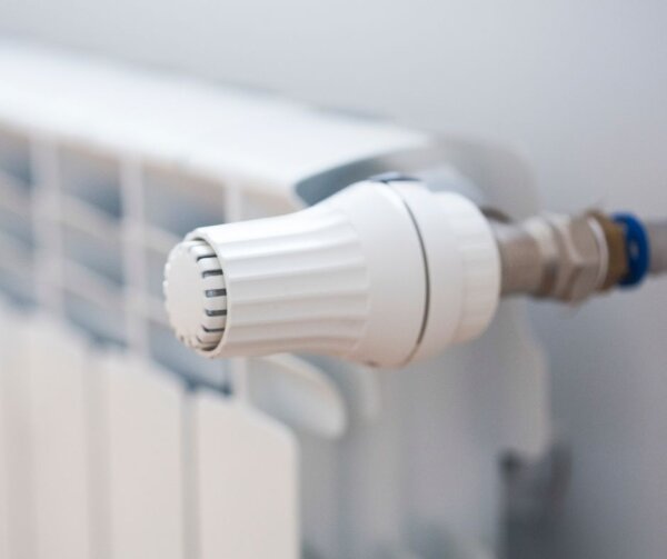 Kviečiame teikti prašymus dėl būsto šildymo, karšto ir geriamojo vandens kompensacijų