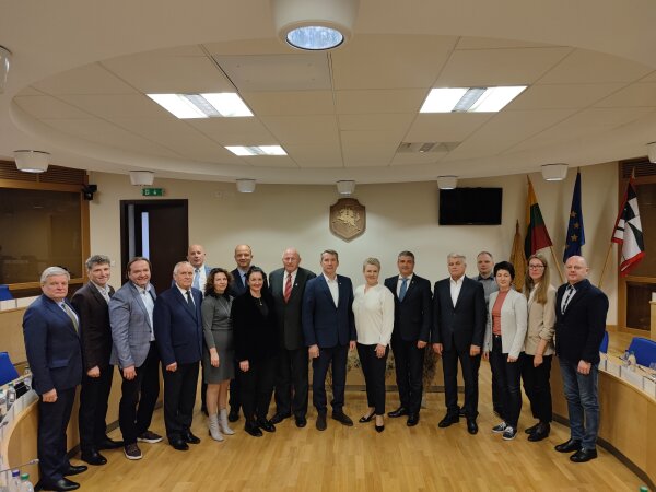 Įvyko paskutinis Neringos savivaldybės tarybos 2019-2023 metų kadencijos posėdis