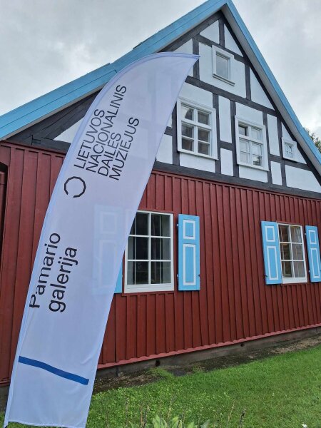 Kvietimas teikti paraišką LNDM pamario galerijos rezidencijų programai