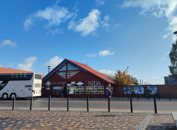 Nuo liepos 1-osios keičiasi autobusų išvykimo laikas iš Nidos – išvažiuos dešimčia minučių anksčiau